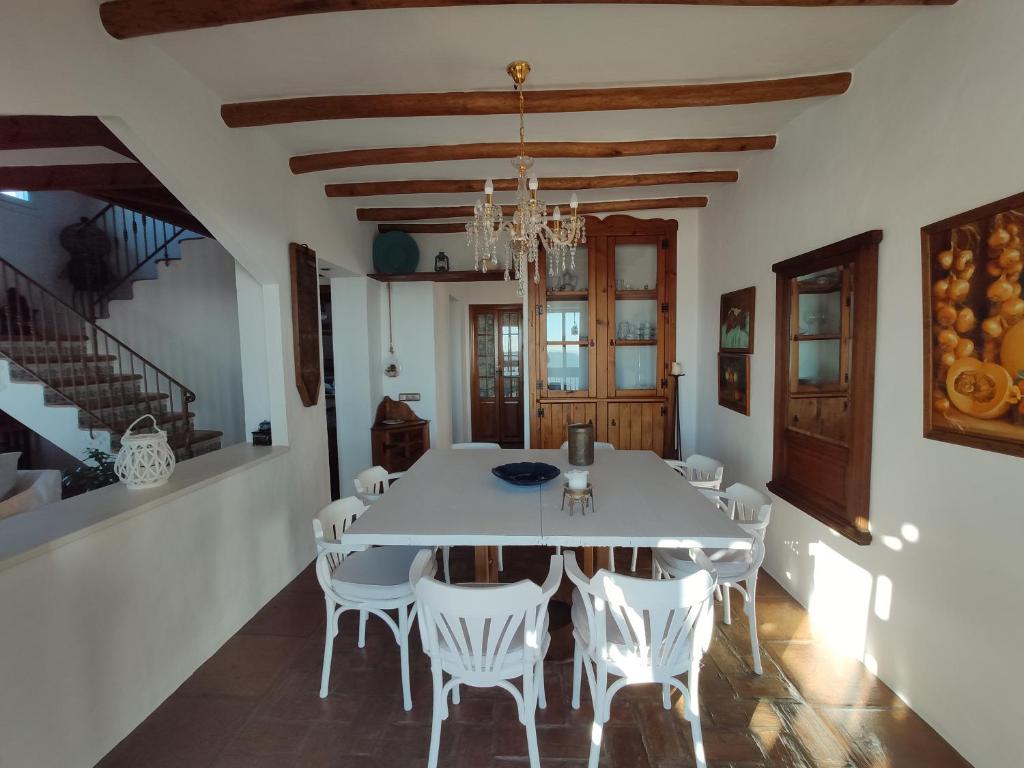El hogar de Lucía, Casares – Updated 2023 Prices