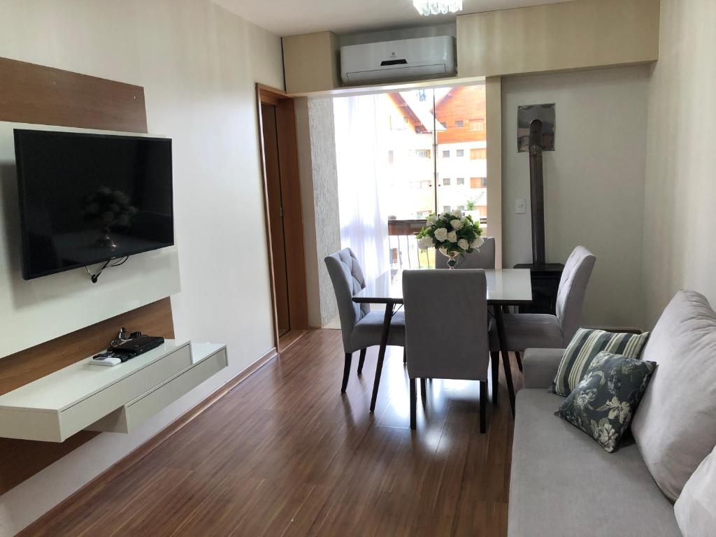 APARTAMENTO A UMA QUADRA DO HARD ROCK CAFÉ GRAMADO  APARTAMENTO A UMA QUADRA DO HARD ROCK CAFÉ GRAMADO