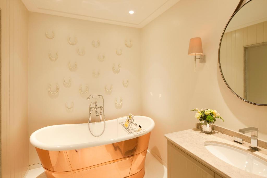 Coworth Park - Dorchester Collection - Suite Ejecutiva - Cottage