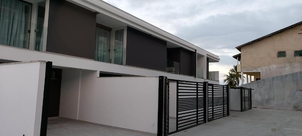  Triplex frente mar