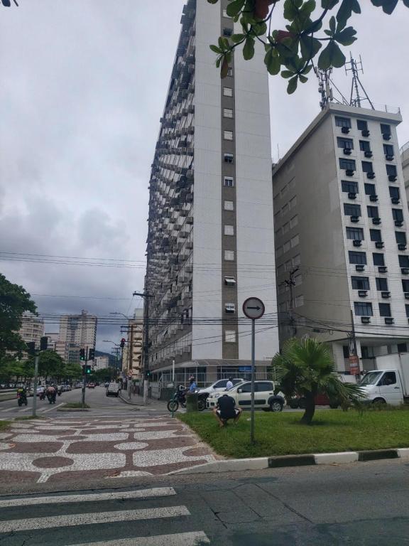  Apartamento 2 dormitórios frente ao mar