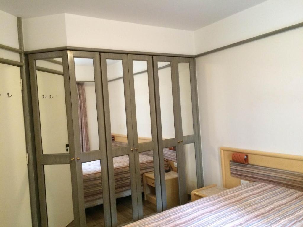  Apartamento excelente prox Faria Lima