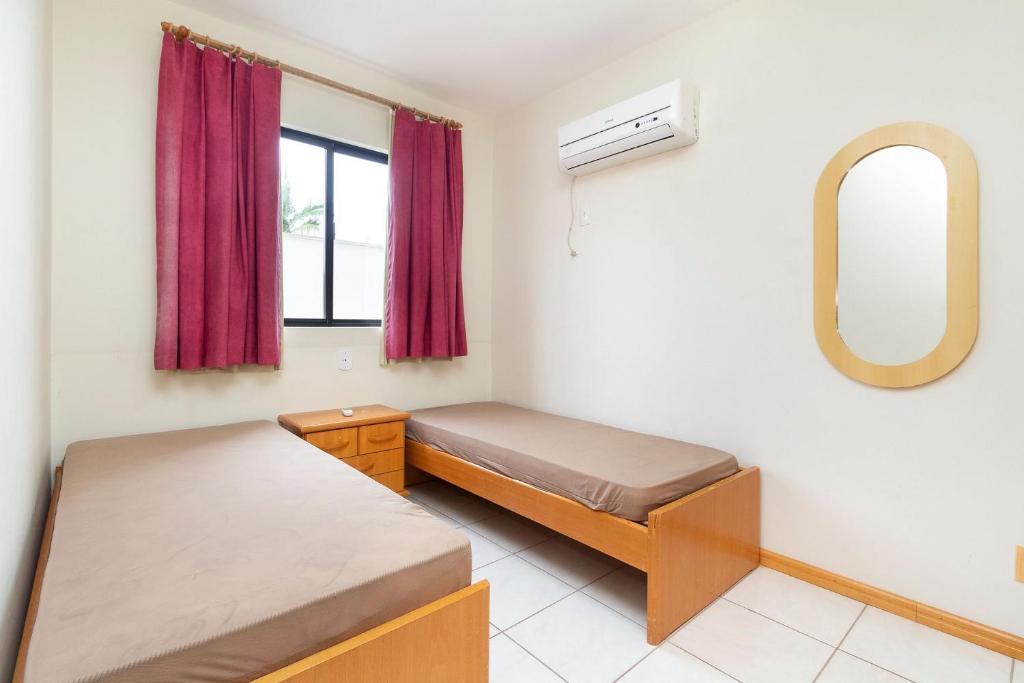  Aluguel de Apartamento 3 quartos sendo 1 suíte para 7 pessoas à 150 metros do mar em Bombas