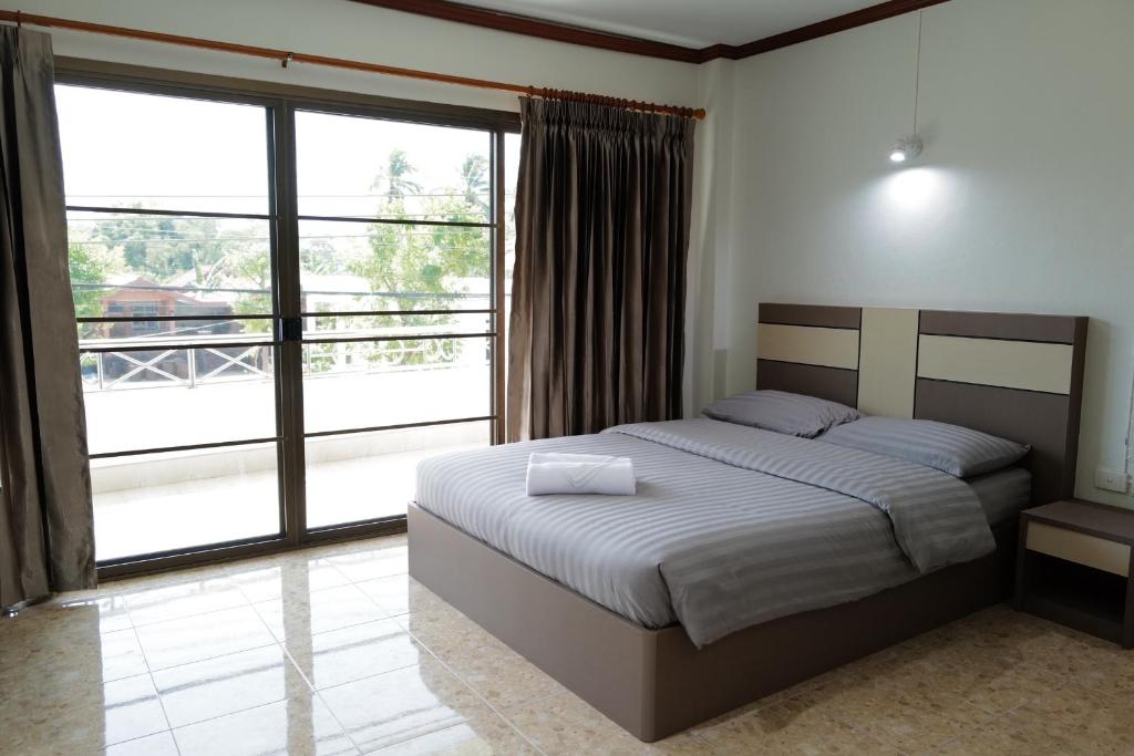 N.P. Apartment - Deluxe Double Room With Balcony