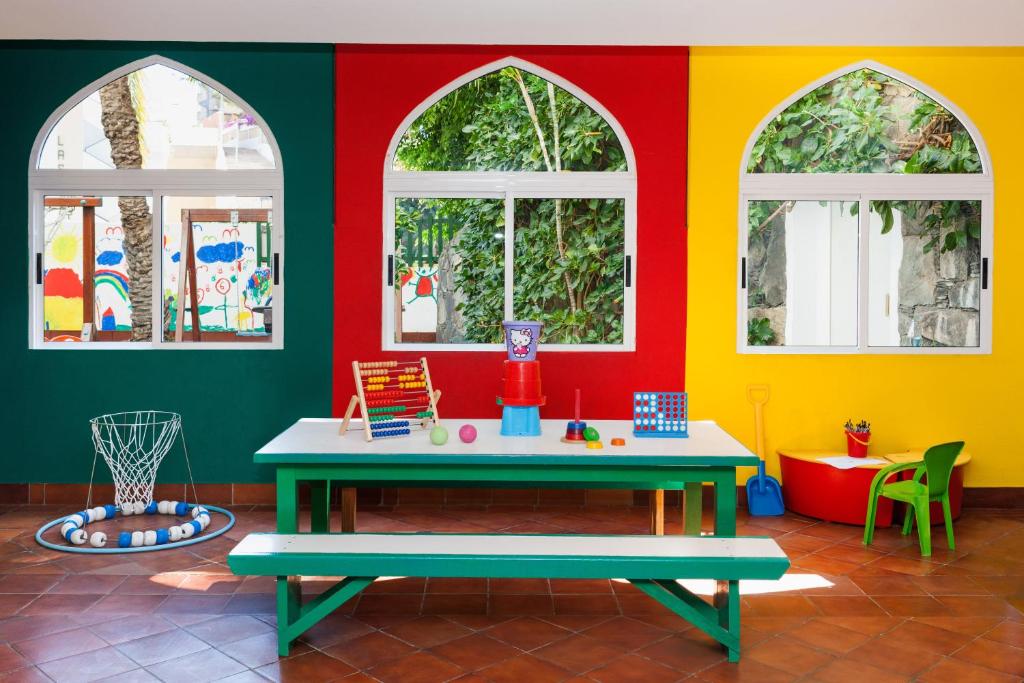 Seaside Sandy Beach - 11