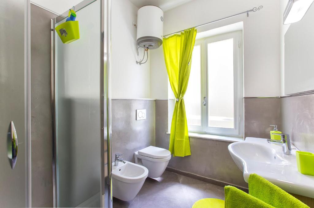 Koupelna v ubytování Nonna Adelina Apartments & rooms