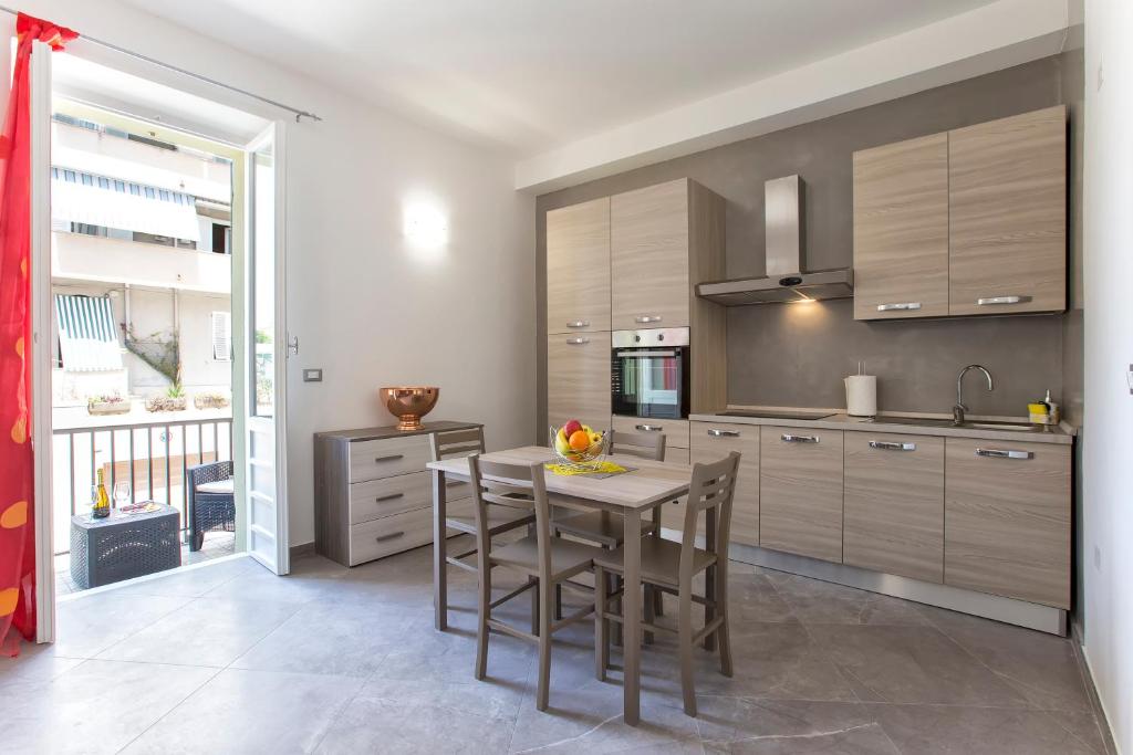 Kuchyň nebo kuchyňský kout v ubytování Nonna Adelina Apartments & rooms