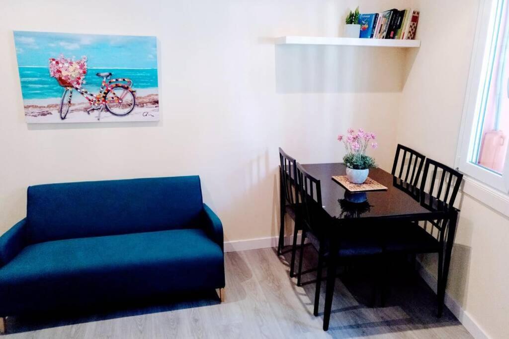 Posezení v ubytování R22-Loft en Madrid con aire acondicionado y Wifi