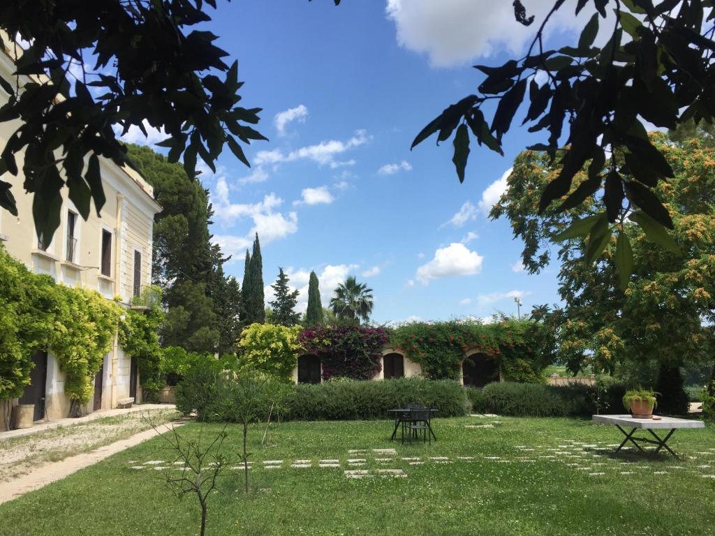Vonkajšia záhrada v ubytovaní Cefalicchio B&B