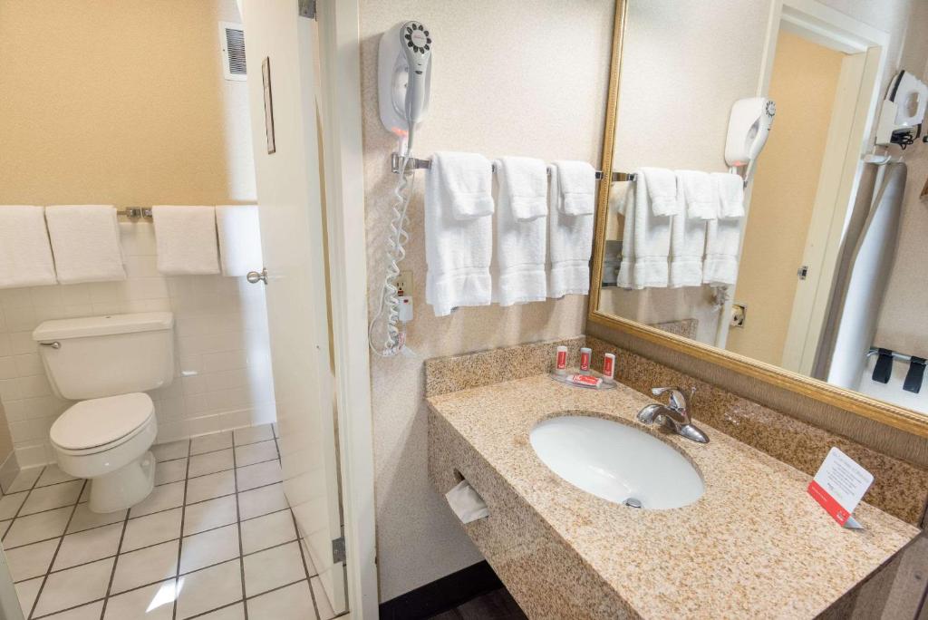 Econo Lodge Grand Junction North photo