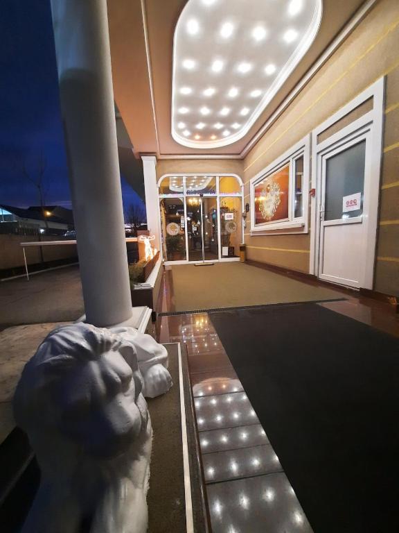 Garni Hotel Lav - Resim 13