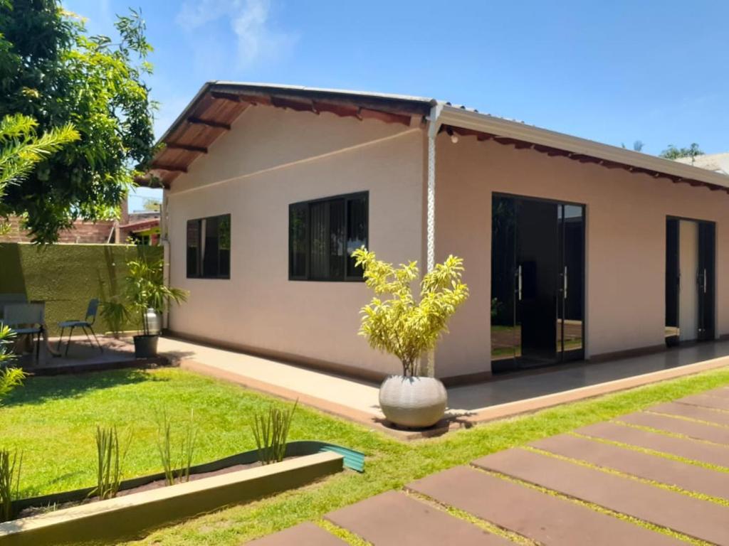 a small house is goodenough at Casa vó Maria in Foz do Iguaçu