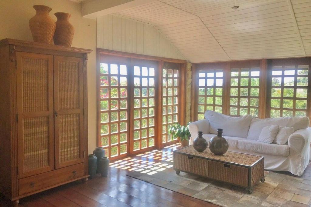  Casa das Montanhas. Capivari Lodge Home