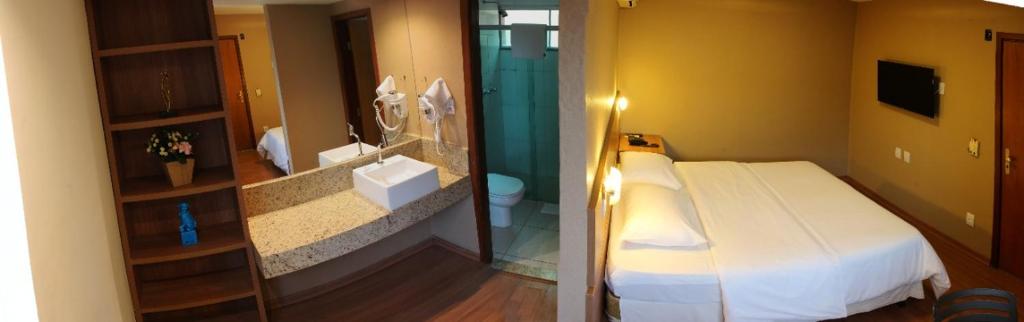  Hotel Bernal