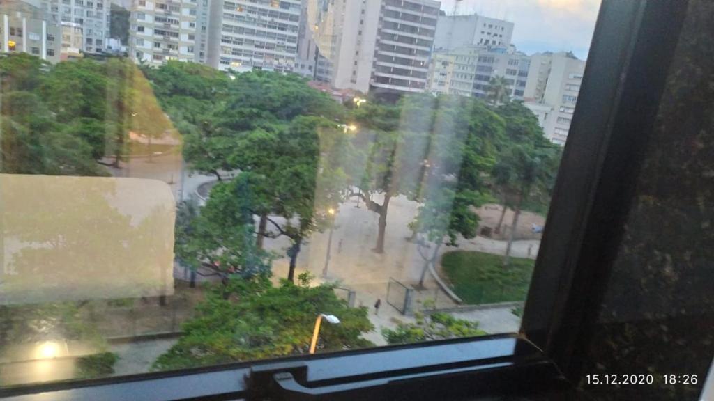  Flat confortável no coração de Ipanema.