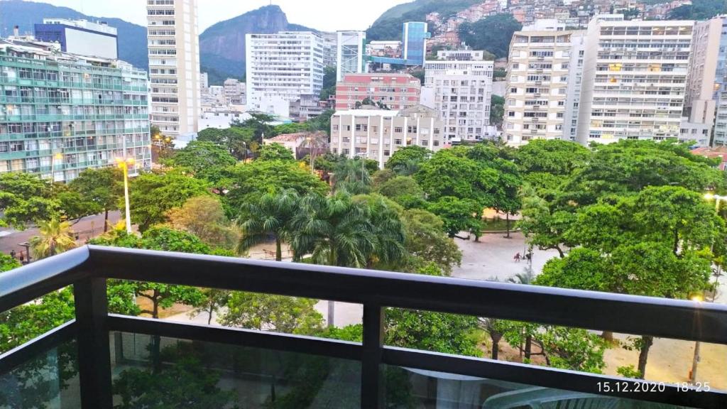  Flat confortável no coração de Ipanema.