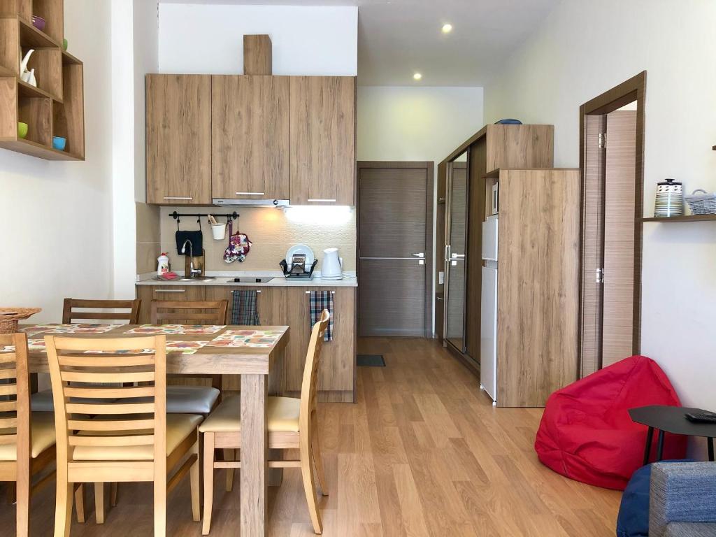Kuchyň nebo kuchyňský kout v ubytování GVC 2-room 116-2 New Gudauri