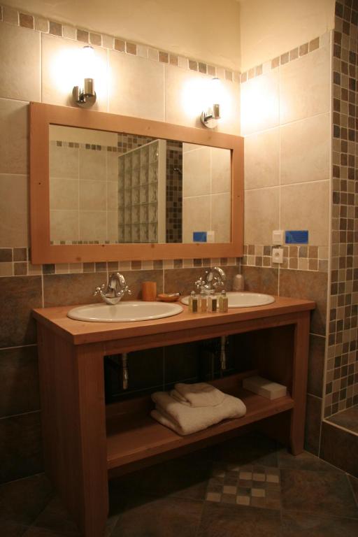 Koupelna v ubytování Chalet Matsuzaka - chambres d'hôtes de luxe