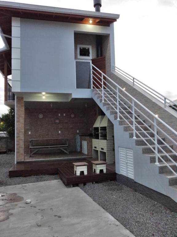  Apartamentos entre a Pinheira e Guarda do Embaú