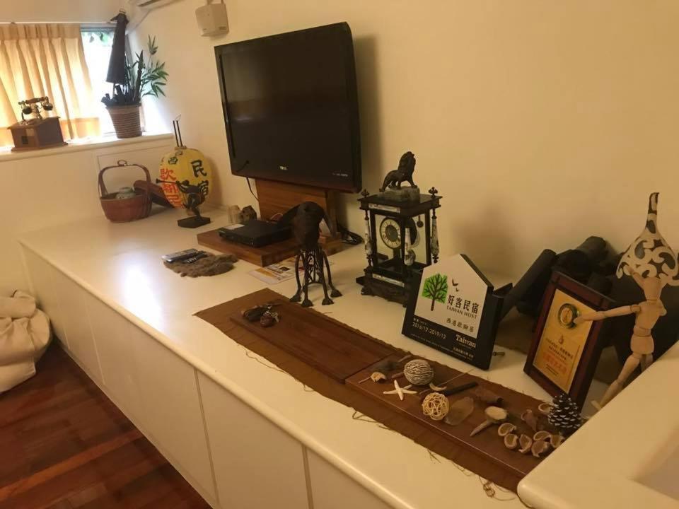 TV a/nebo společenská místnost v ubytování Sigang Vacation Homestay
