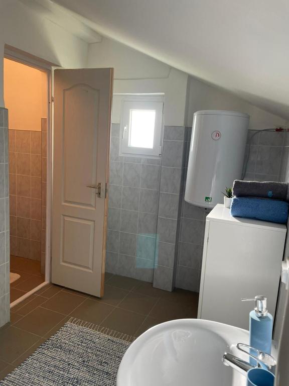 Łazienka w obiekcie Het Hongaarse Wijnhuis