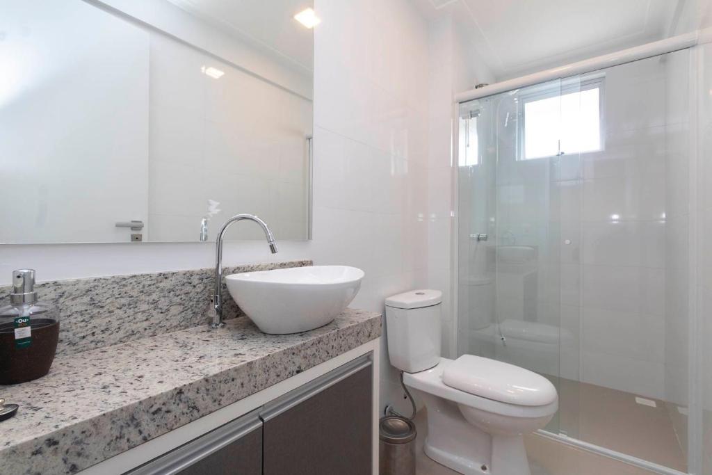  Aluguel Apartamento 2 quartos s1 suíte Piscina Bombas SC