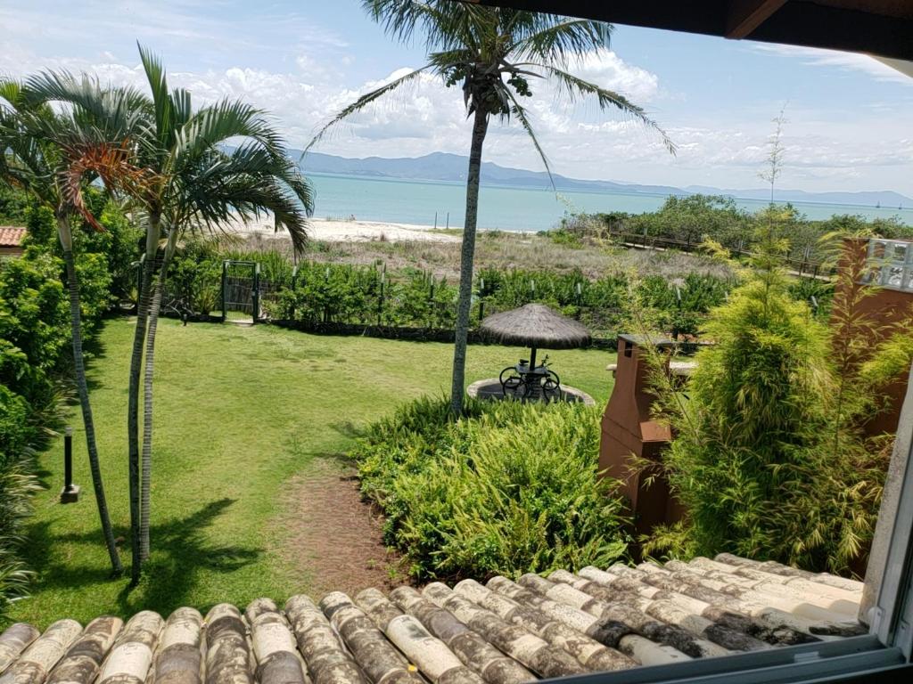  Casa de frente para o Mar