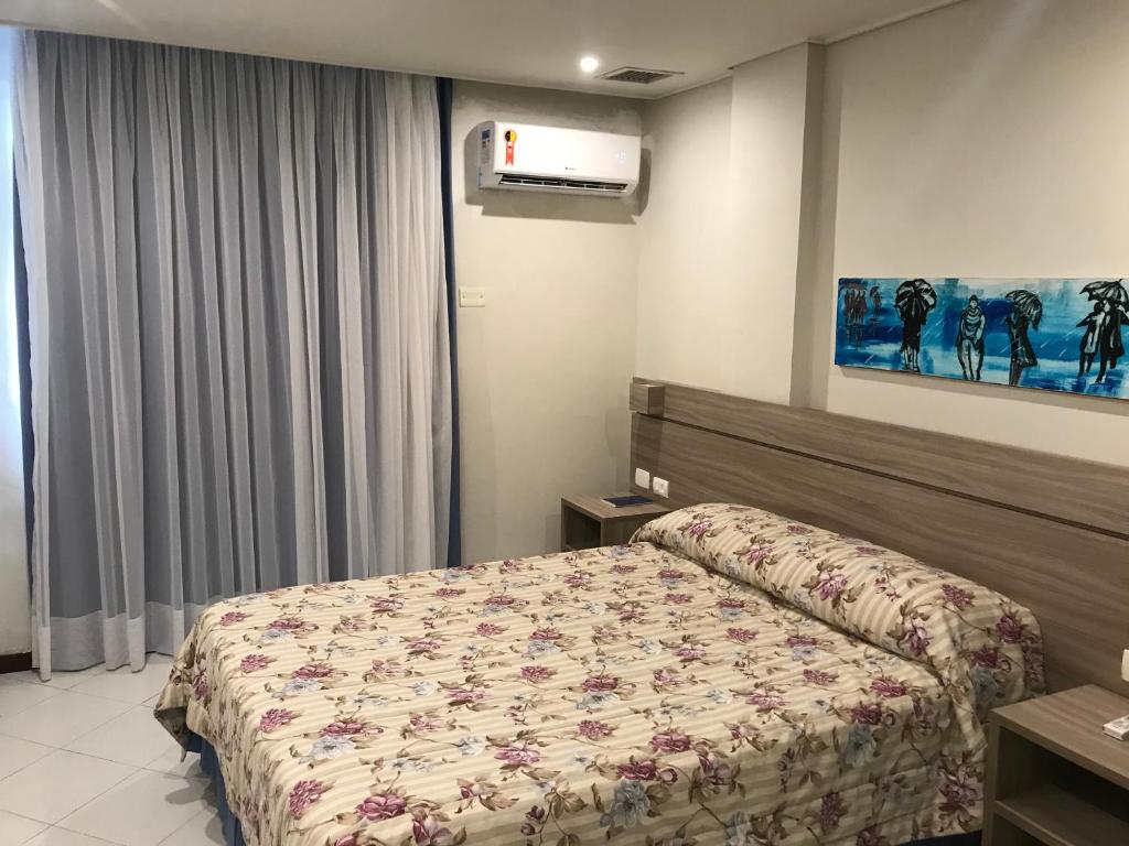  Flat Ambassador hotel