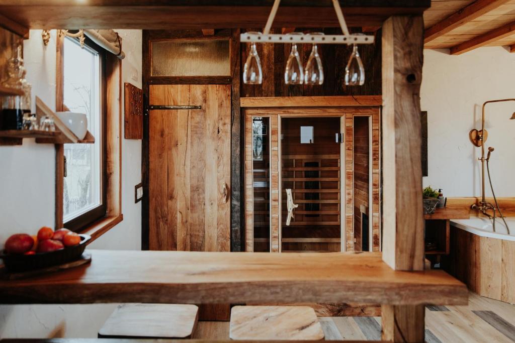 Foto sihtkohas Ljutomer asuva majutusasutuse Treehouse Drevesna hiška Štrkovo gnezdo Ranč Jureš galeriist