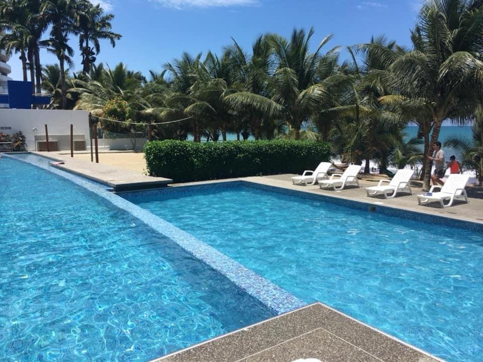 Bazén v ubytování RESORT PLAYA AZUL 2 dormitorios nebo v jeho okolí