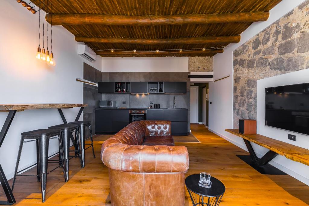 A kitchen or kitchenette at Starhost - MINERVA SUITE seaview