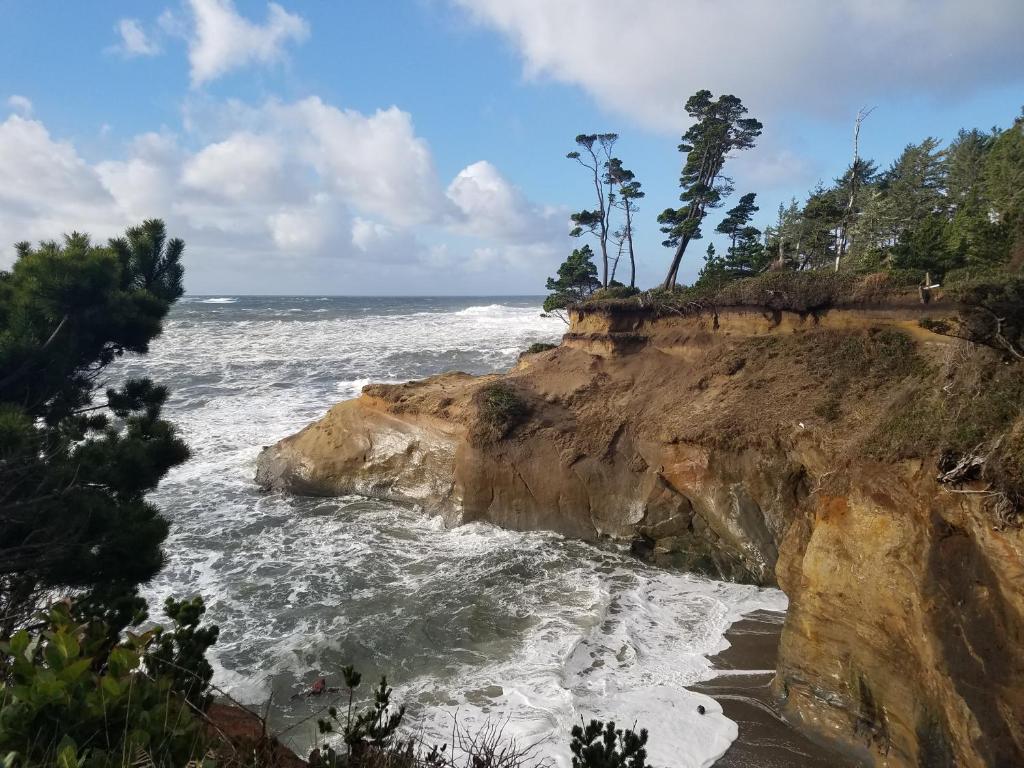 Photo de la galerie de l'établissement Inn at Arch Rock, à Depoe Bay