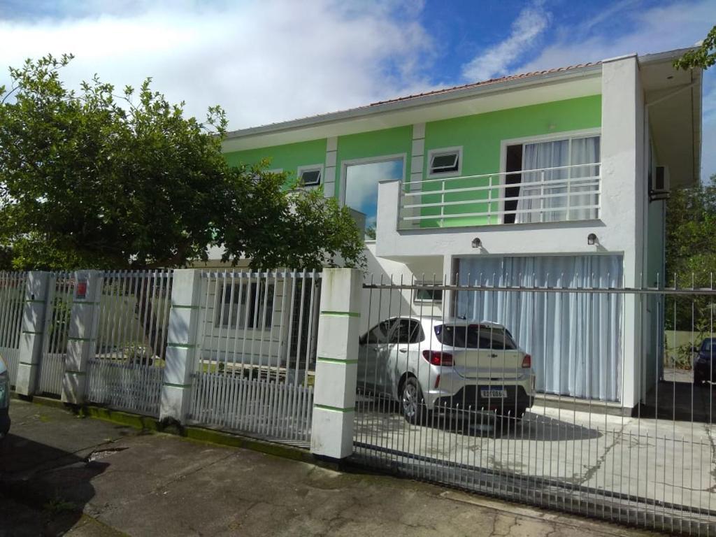  Apartamento confortável Barra da Lagoa