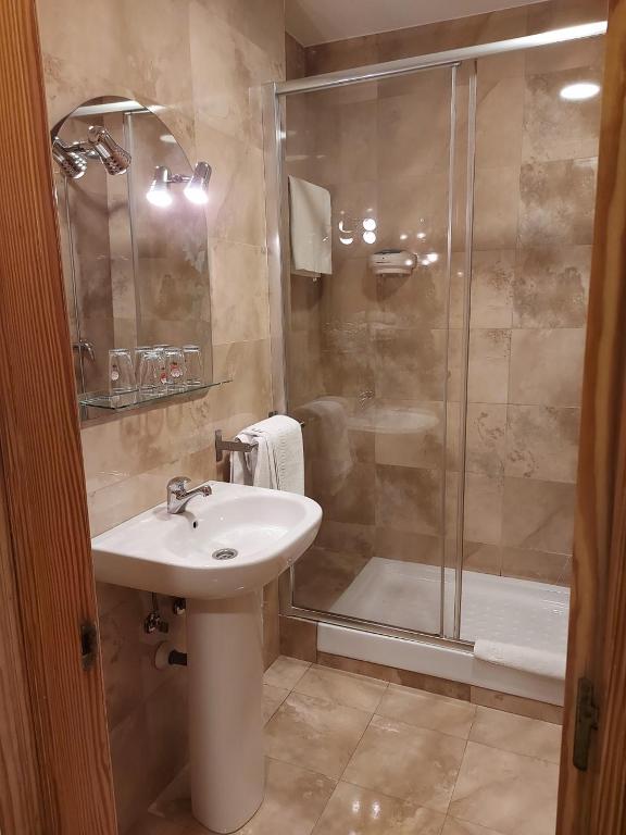 Koupelna v ubytování Hostal Moncloa