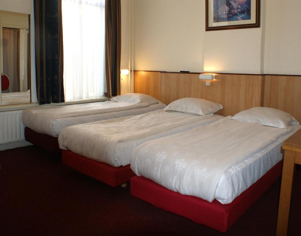 Hotel de Westertoren - Resim 13