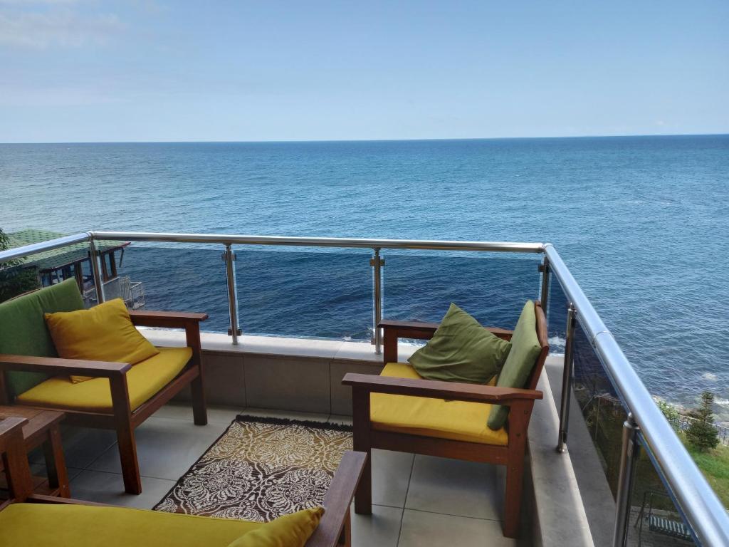 Trabzon Seaside - Apartamento Con Vista Al Mar Y Balcón