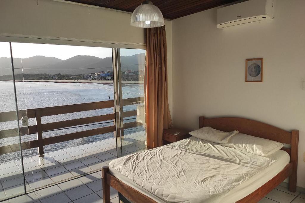  Linda casa 3 quartos 60 m da praia em Florianópolis - ideal para famílias