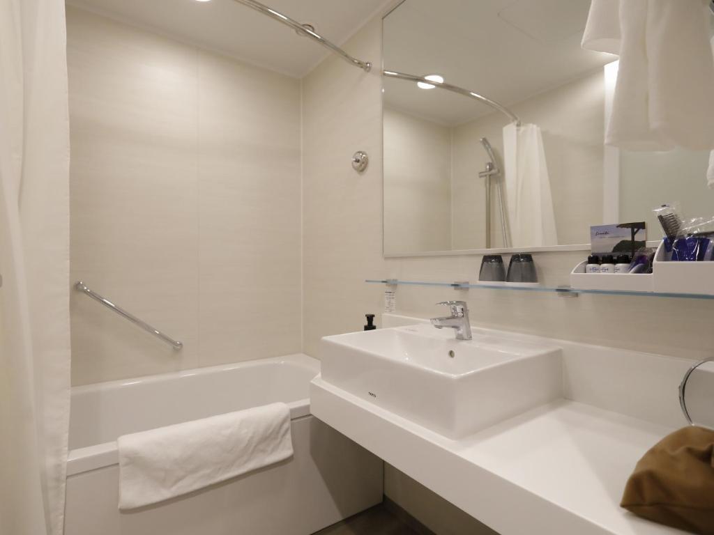 Gallery image of this property