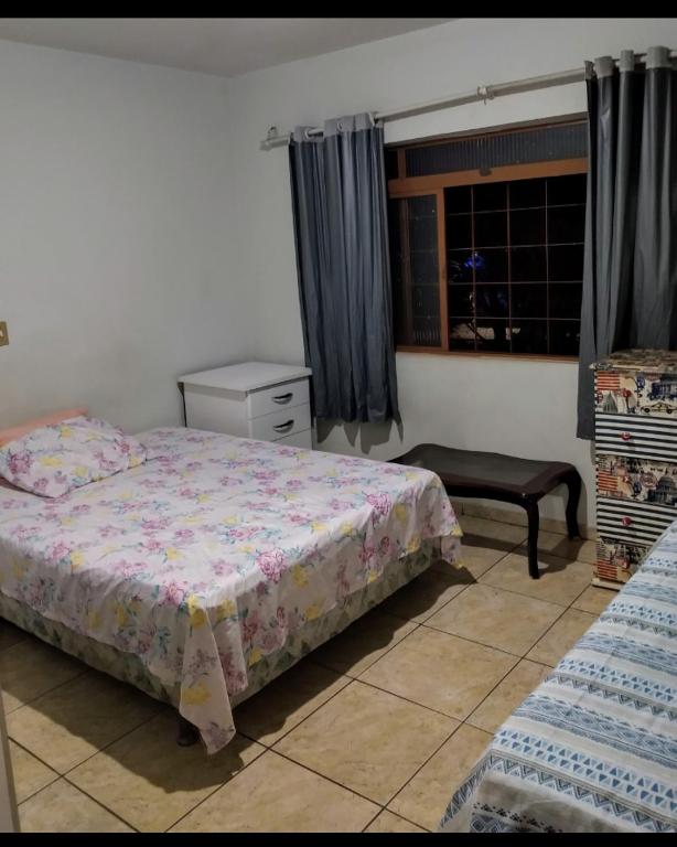  Apartamento completo próx a UEM