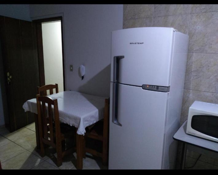  Apartamento completo próx a UEM