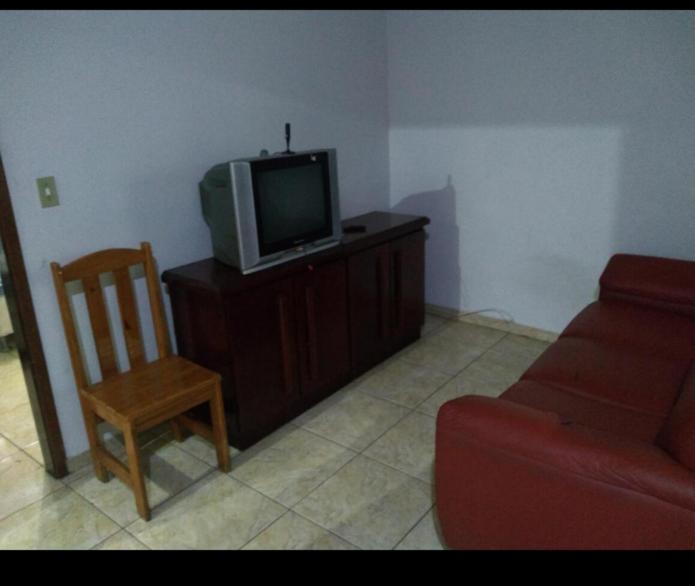  Apartamento completo próx a UEM