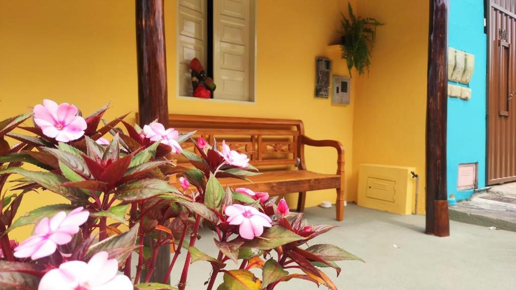  Pousada Lua Mar e Hostel
