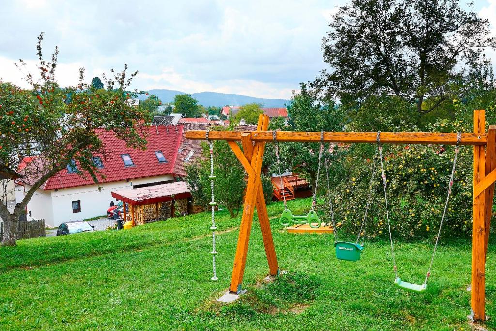 Apartment "U Zemänov na Šajbe" - Housity