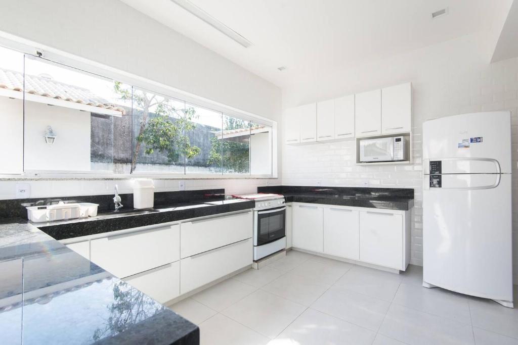  Deliciosa casa em Geribá com linda área gourmet