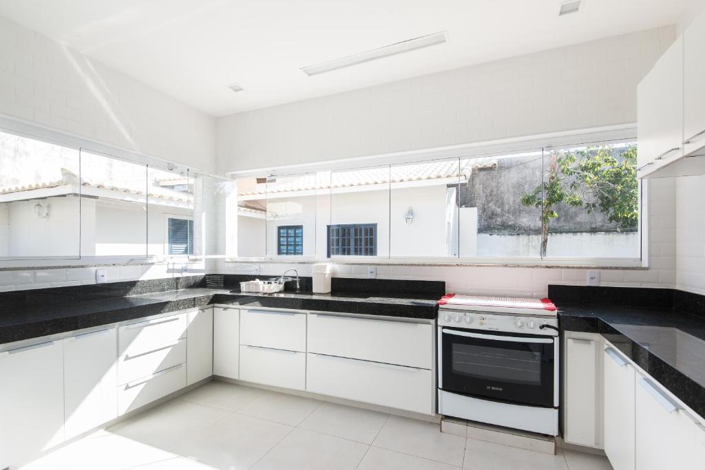  Deliciosa casa em Geribá com linda área gourmet
