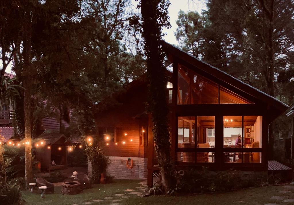  Casa Estilo Canadense - Canela