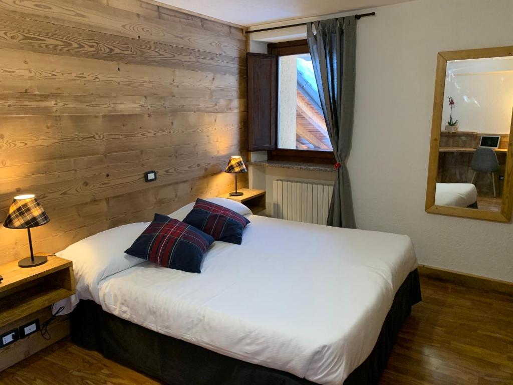 Hotel Coeur Du Village - Two Connecting Rooms
