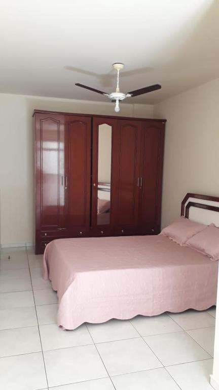 Apartamento em Guarapari a 100 metros do mar na Praia do Morro com WIFI GRÁTIS