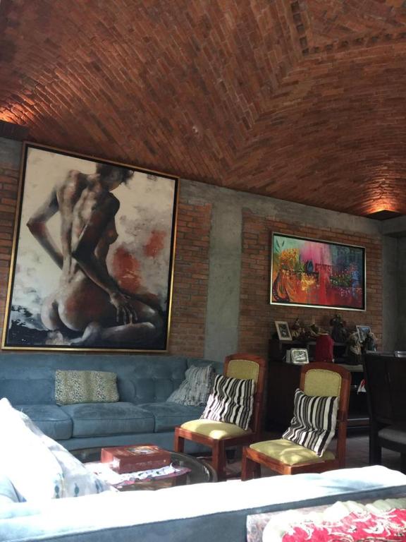 Posezení v ubytování VillaHermosa B&B
