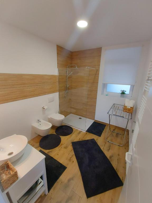 Posedenie v ubytovaní NOAR Enjoy Your Stay